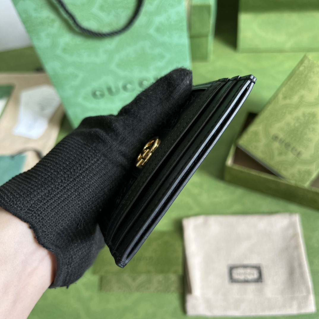 Gucci GG Matelasse Card Case - FashionPlug