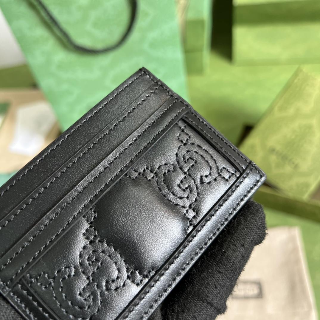 Gucci GG Matelasse Card Case - FashionPlug
