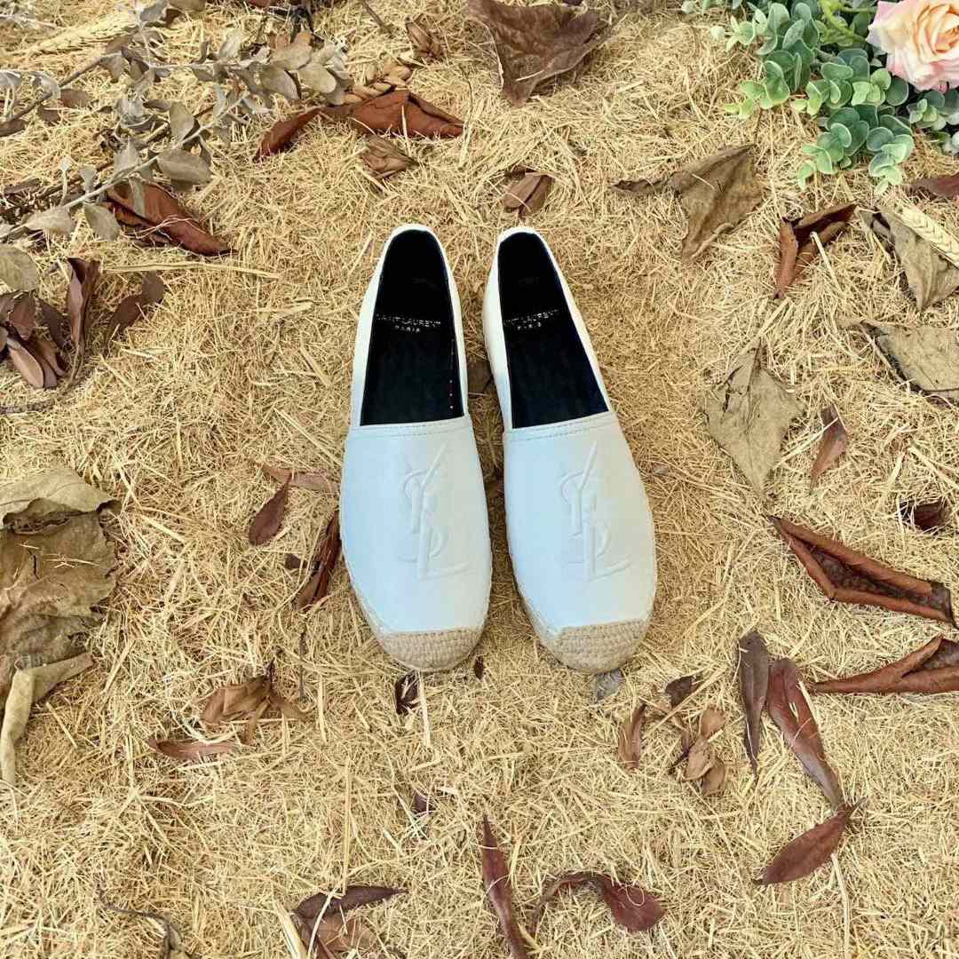 Saint Laurent Cassandre Espadrilles In Lambskin - FashionPlug