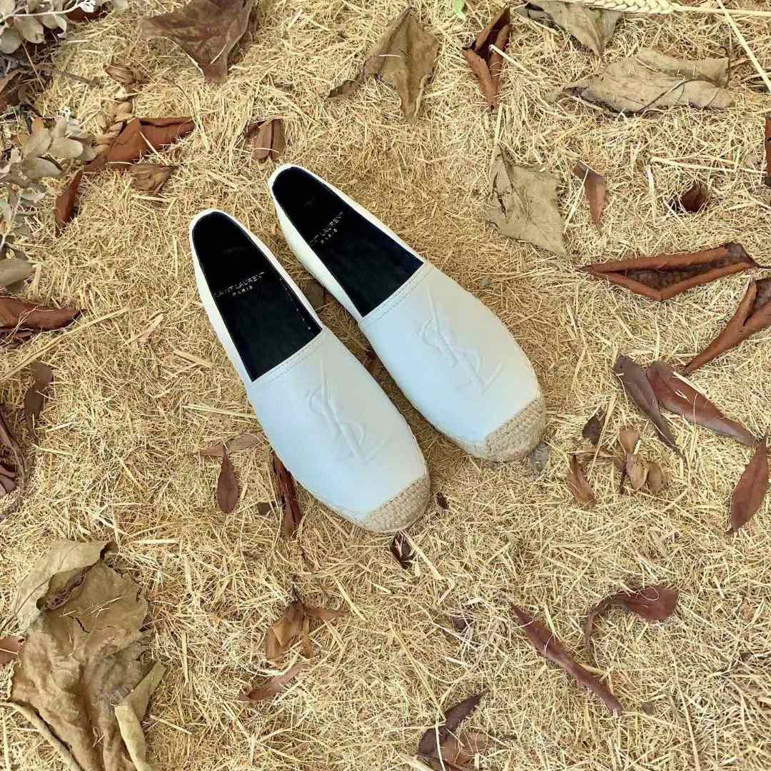 Saint Laurent Cassandre Espadrilles In Lambskin - FashionPlug