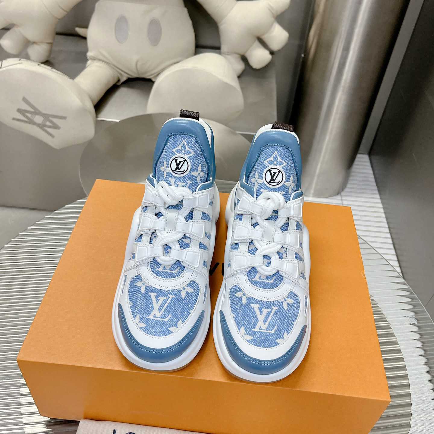 Louis Vuitton LV Archlight Sneaker     1AB30T - FashionPlug