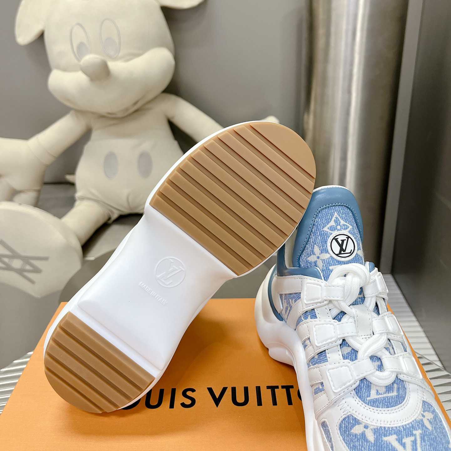 Louis Vuitton LV Archlight Sneaker     1AB30T - FashionPlug