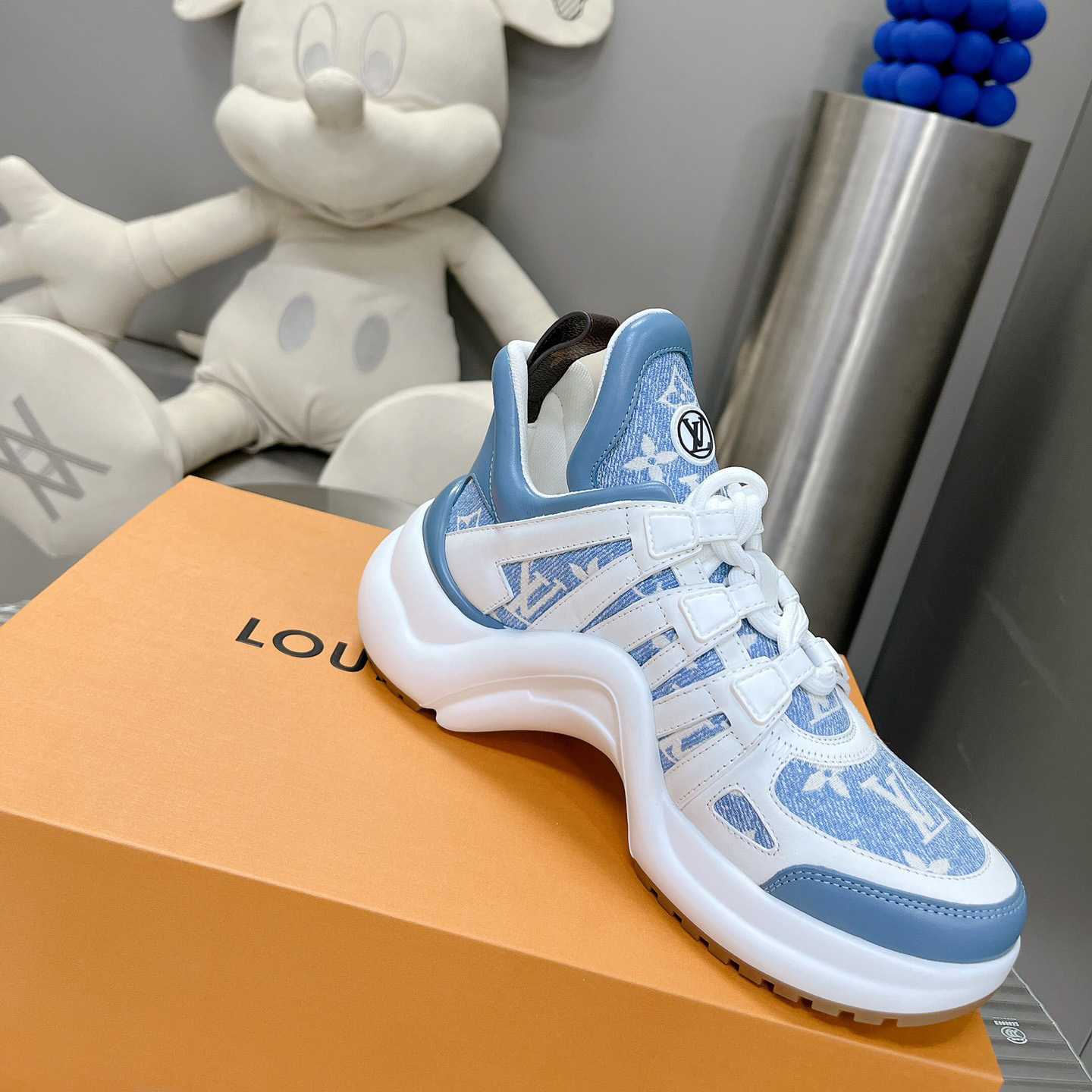 Louis Vuitton LV Archlight Sneaker     1AB30T - FashionPlug