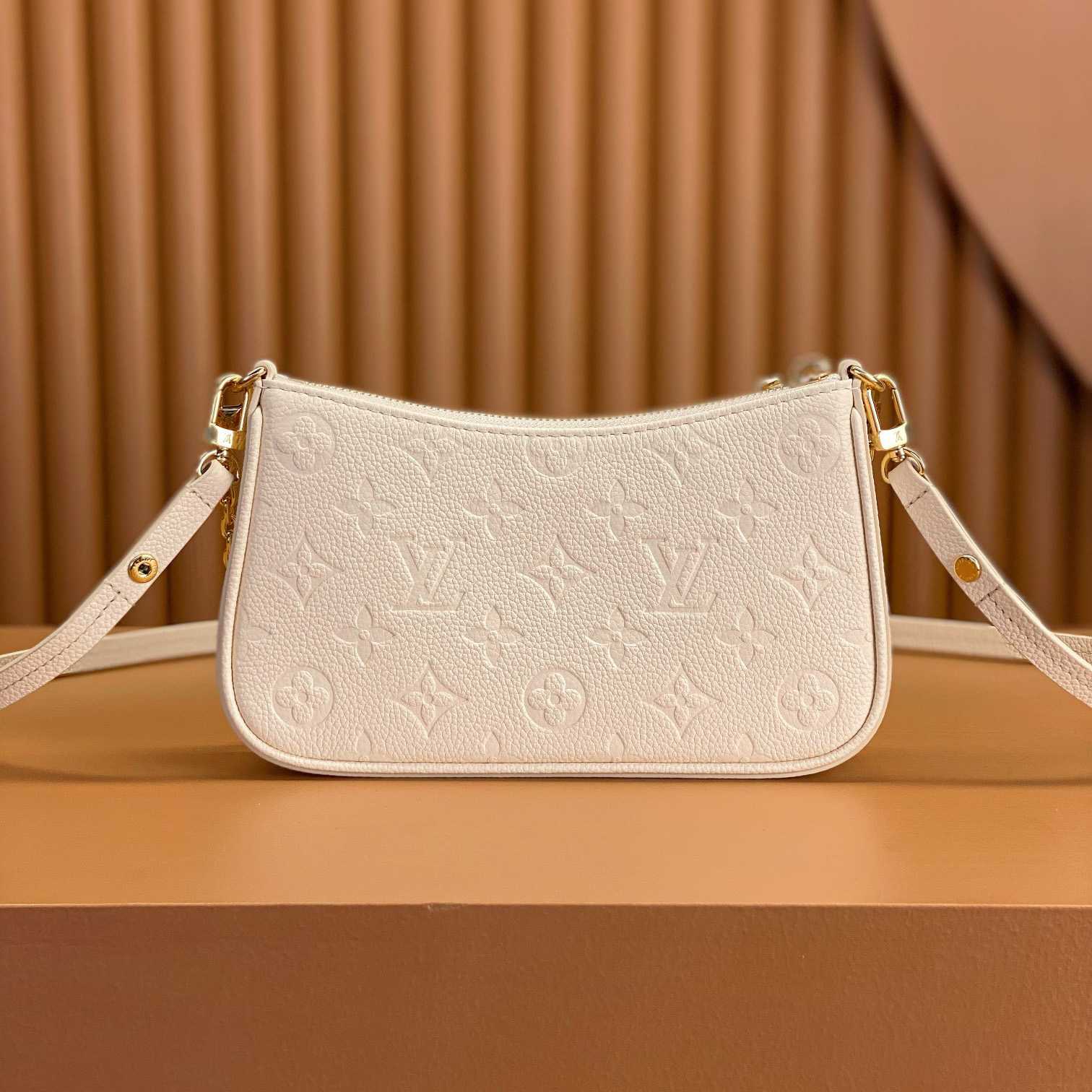 Louis Vuitton Easy Pouch On Strap  (19-11.5-3cm) M81066 - FashionPlug