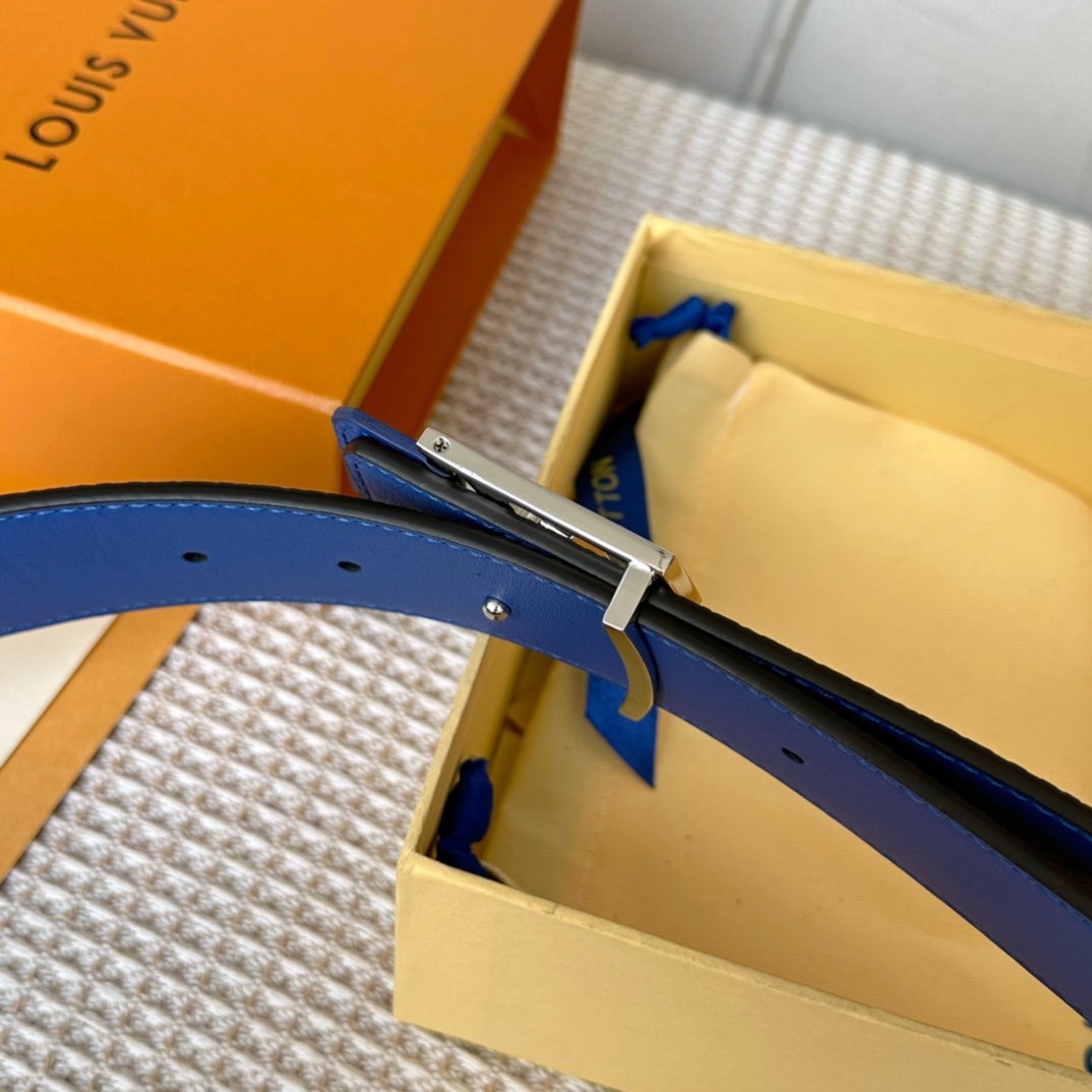 Louis Vuitton LV Tag 40MM Reversible Belt     M0720Q - FashionPlug