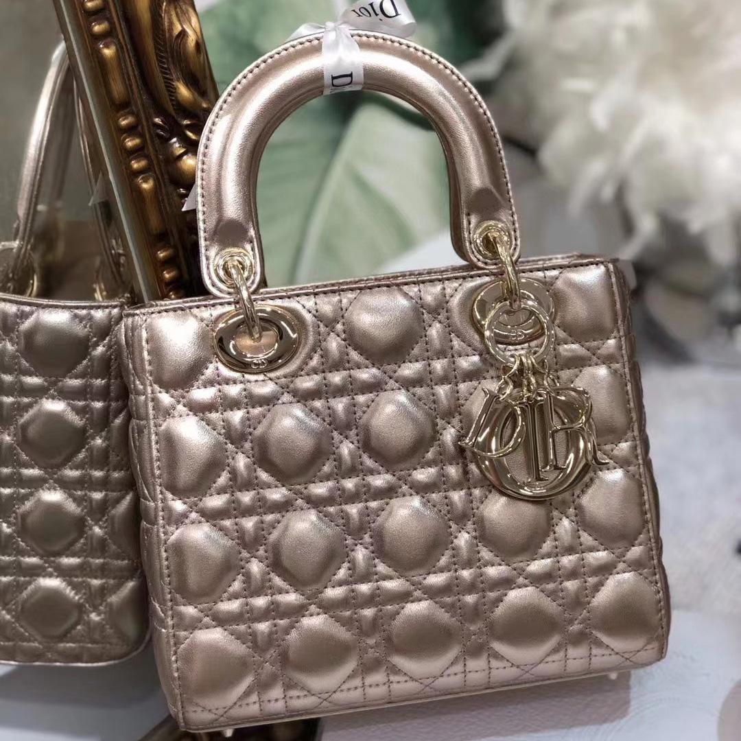 Dior Lady D-Joy Bag(20 x 16.5 x 8cm) - FashionPlug