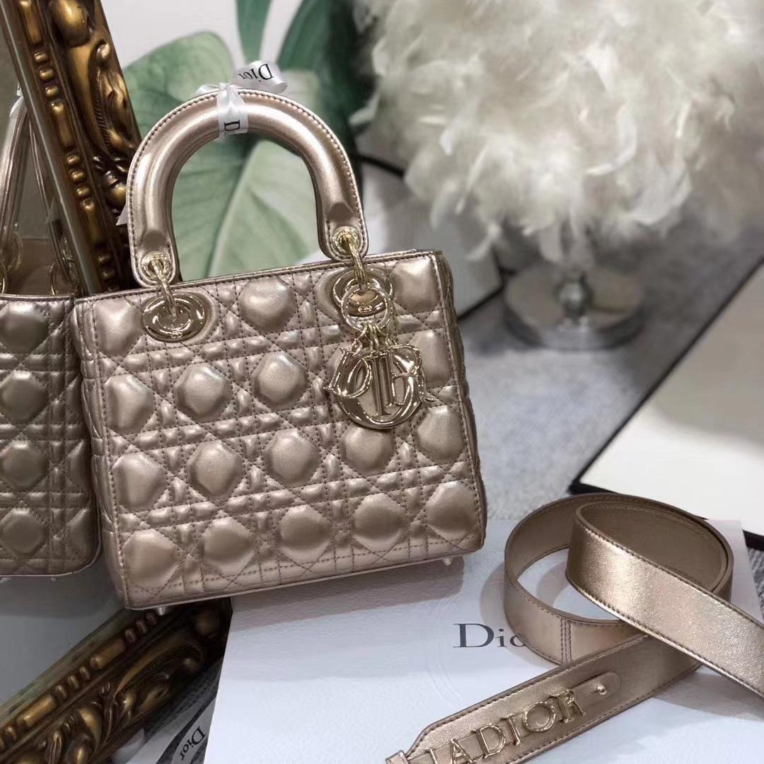 Dior Lady D-Joy Bag(20 x 16.5 x 8cm) - FashionPlug