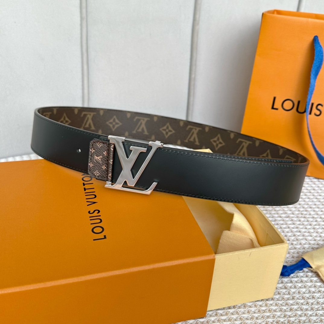 Louis Vuitton LV Tag 40MM Reversible Belt     M0686Q - FashionPlug