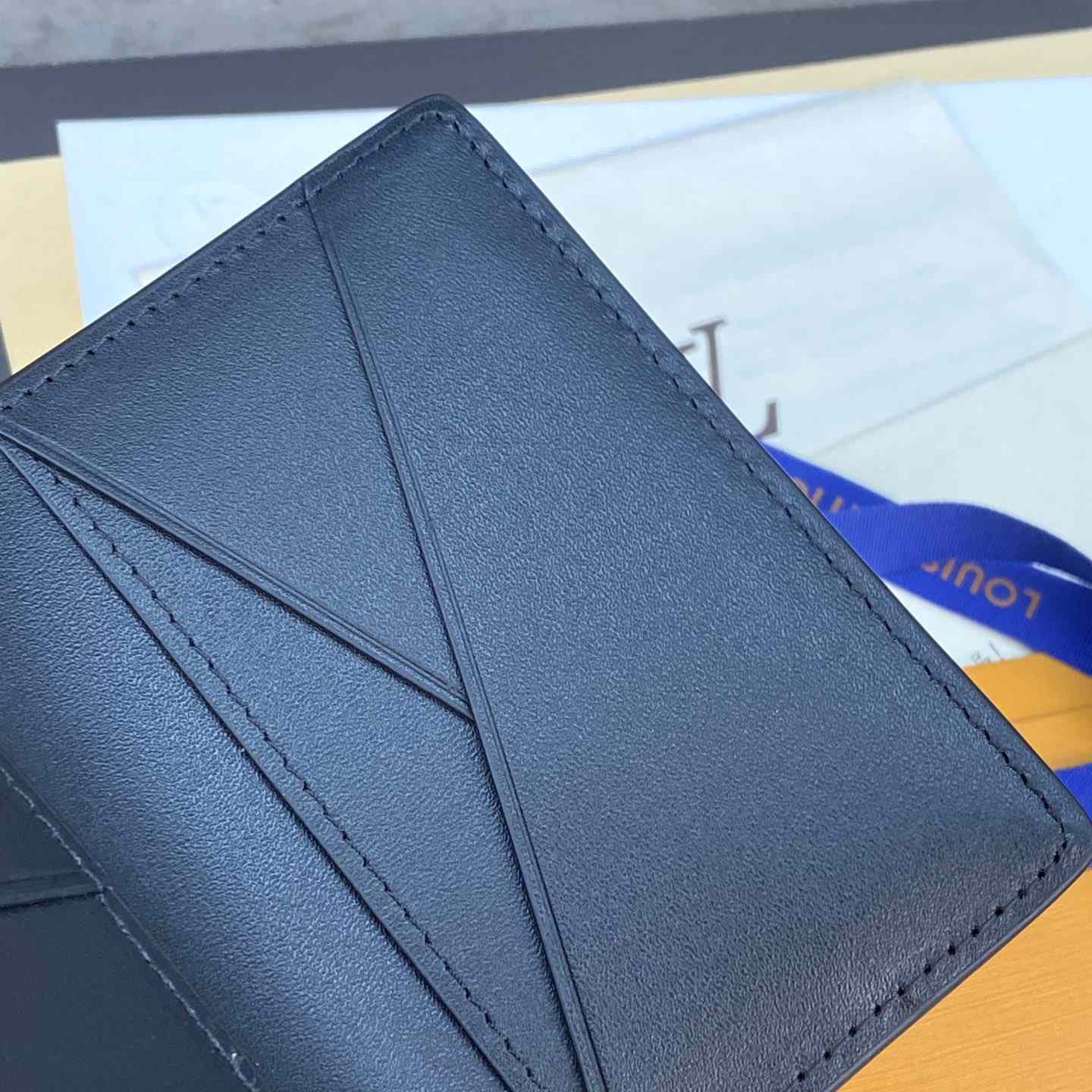 Louis Vuitton Pocket Organizer (7.5 x 11.1 x 1cm)   M82583 - FashionPlug
