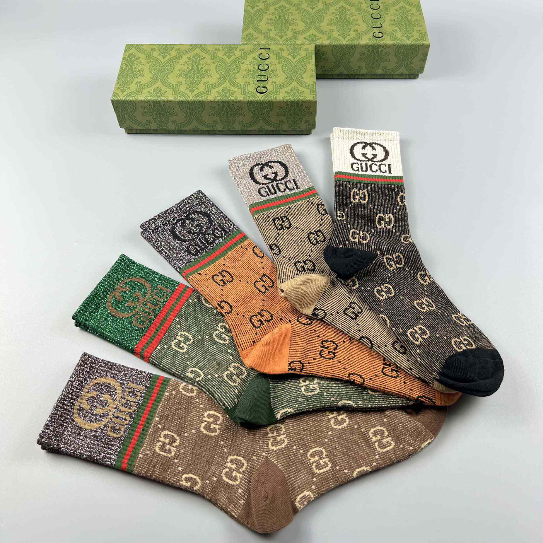 Gucci GG Socks/Box - FashionPlug