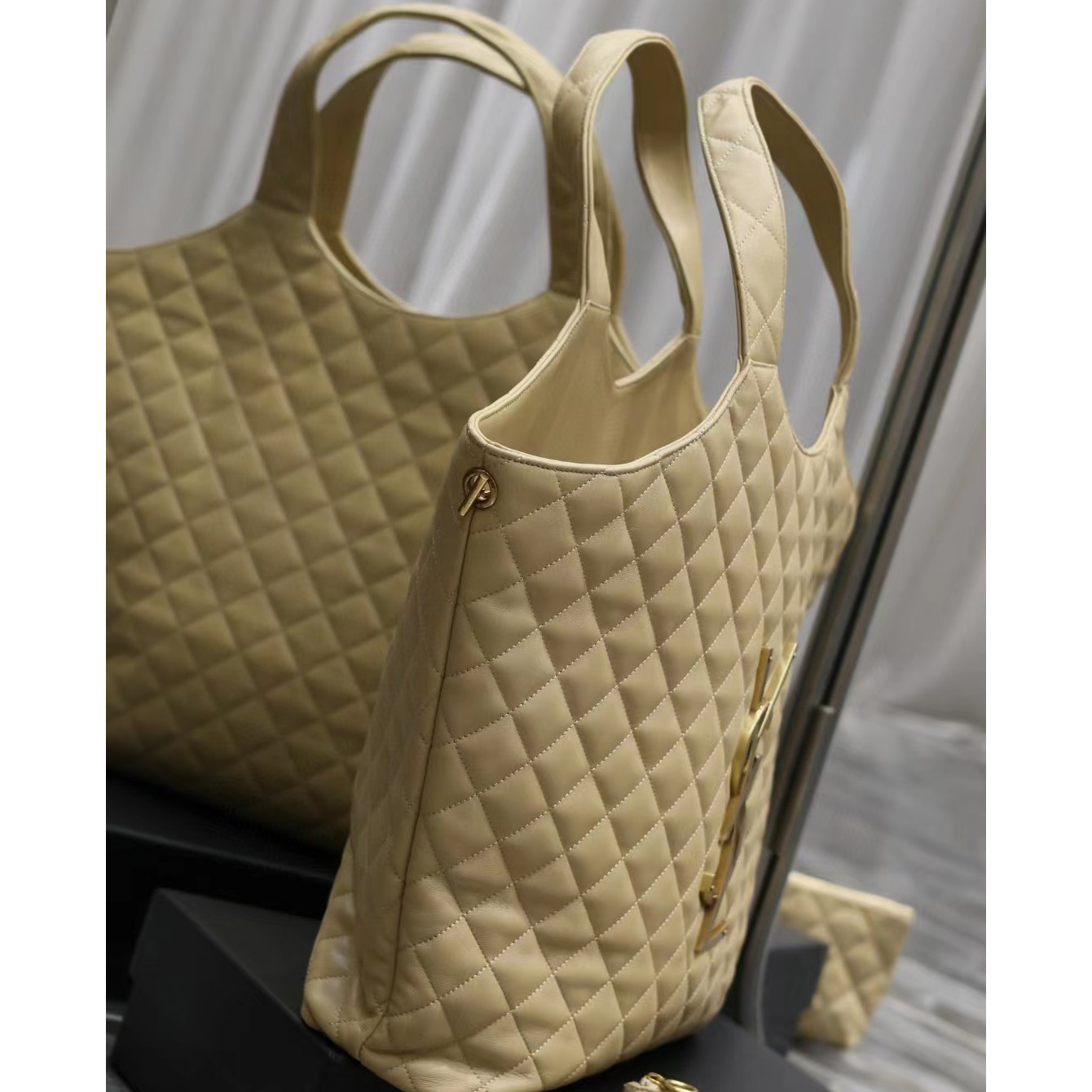 Saint Laurent Icare Extra large Embellished Quilted Leather Tote (58-34-8cm) - FashionPlug
