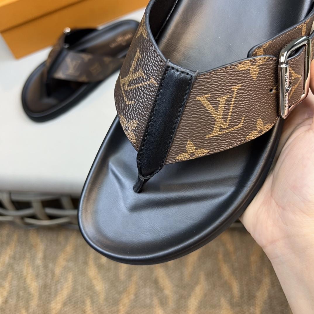 Louis Vuitton Flip Flops - FashionPlug