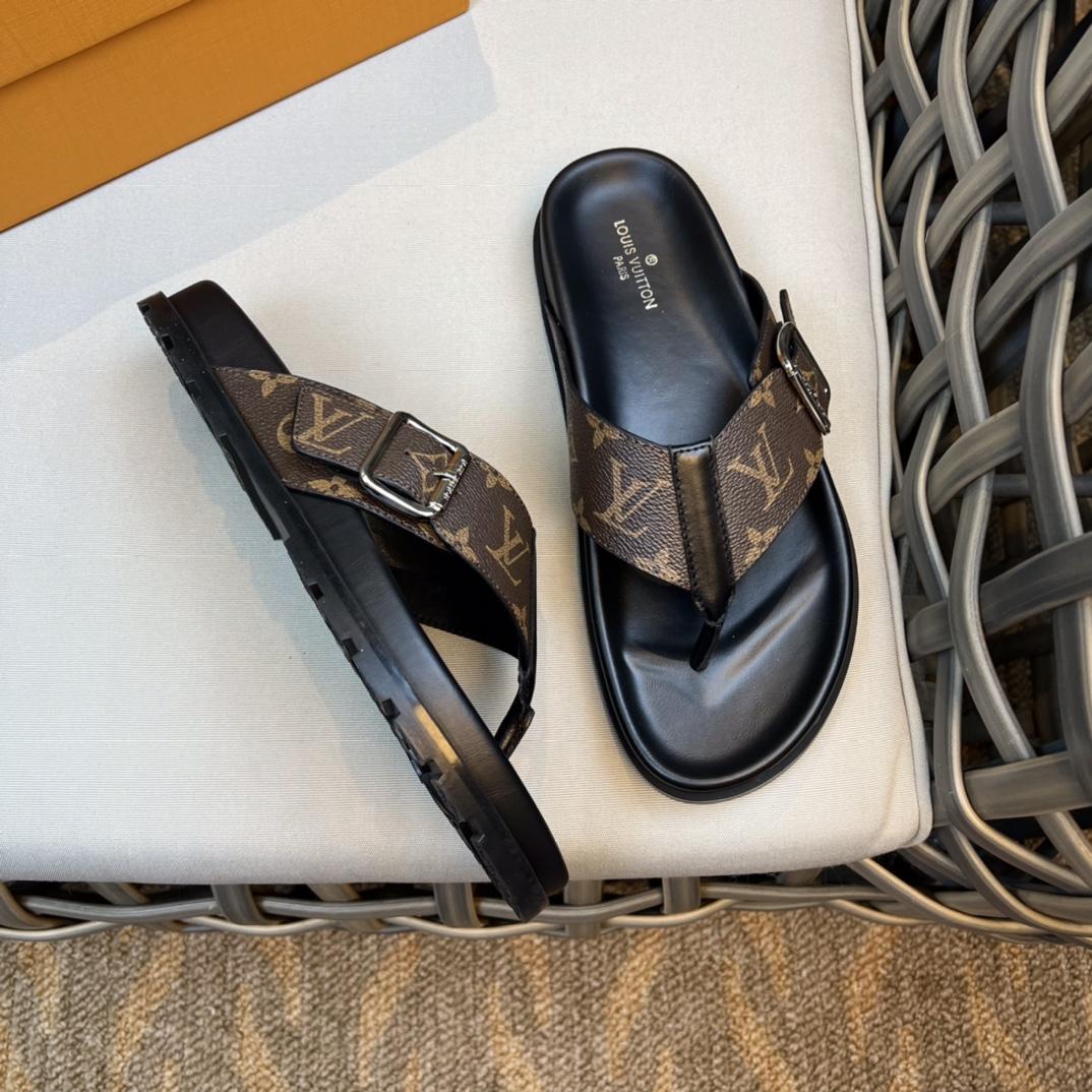 Louis Vuitton Flip Flops - FashionPlug