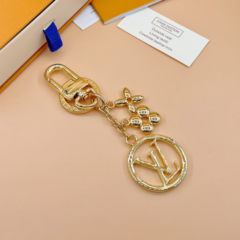 Louis Vuitton Blooming Key Holder   M01006 - FashionPlug