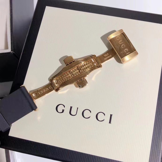 Gucci Dive Gold Plated Snake Dial - FashionPlug