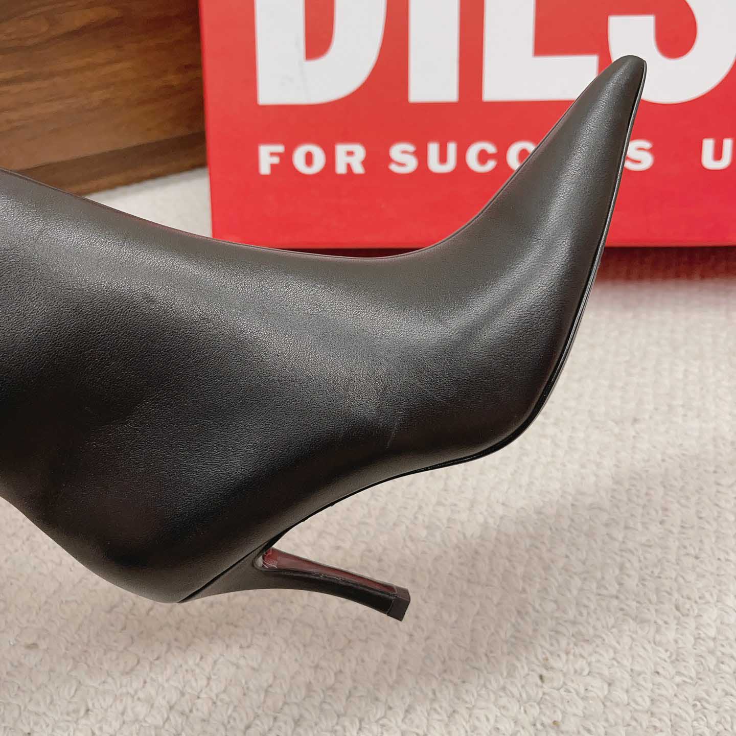 Diesel D-Venus HBT - Leather Boots With Oval D Plaque - FashionPlug