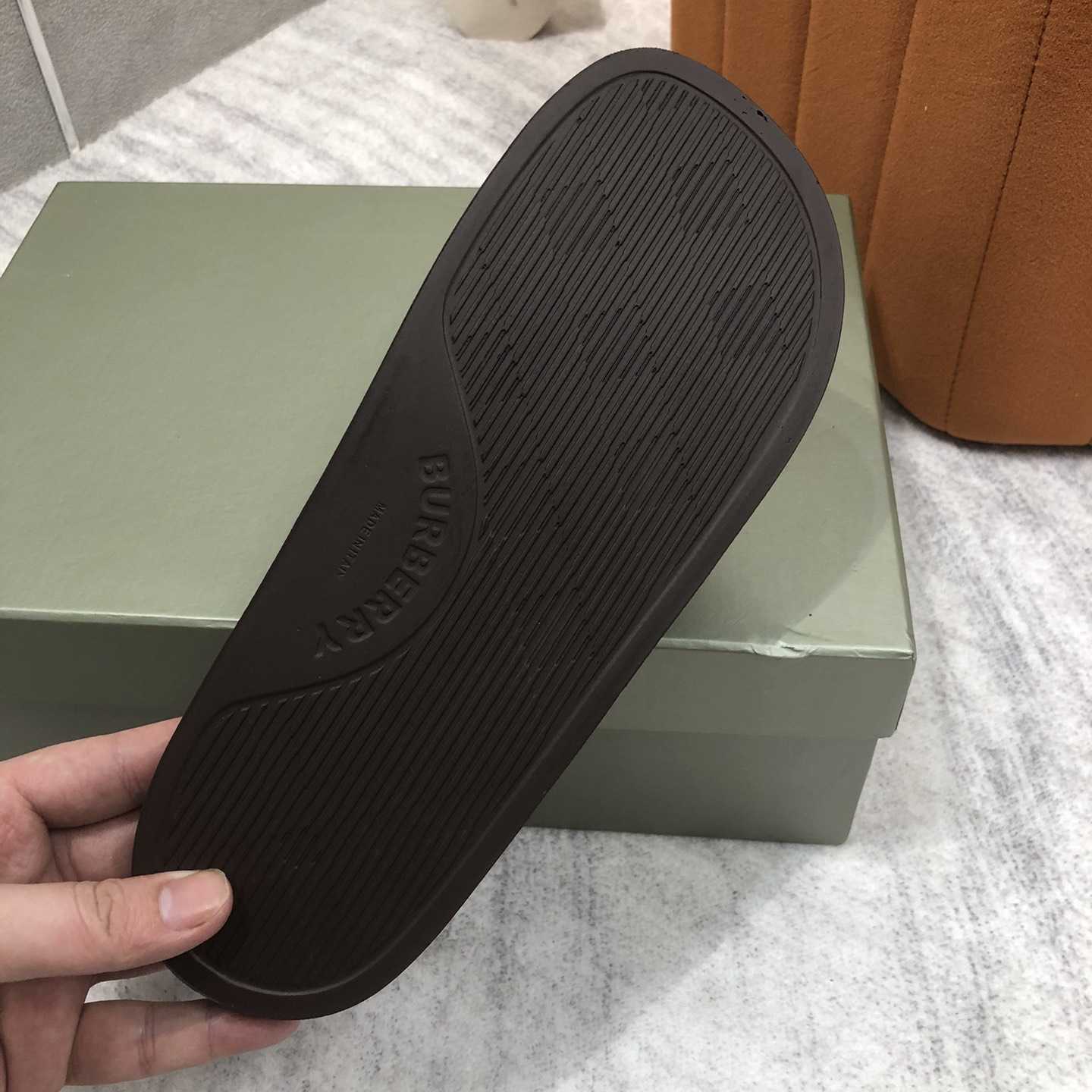 Burberry Check Print Slides - FashionPlug