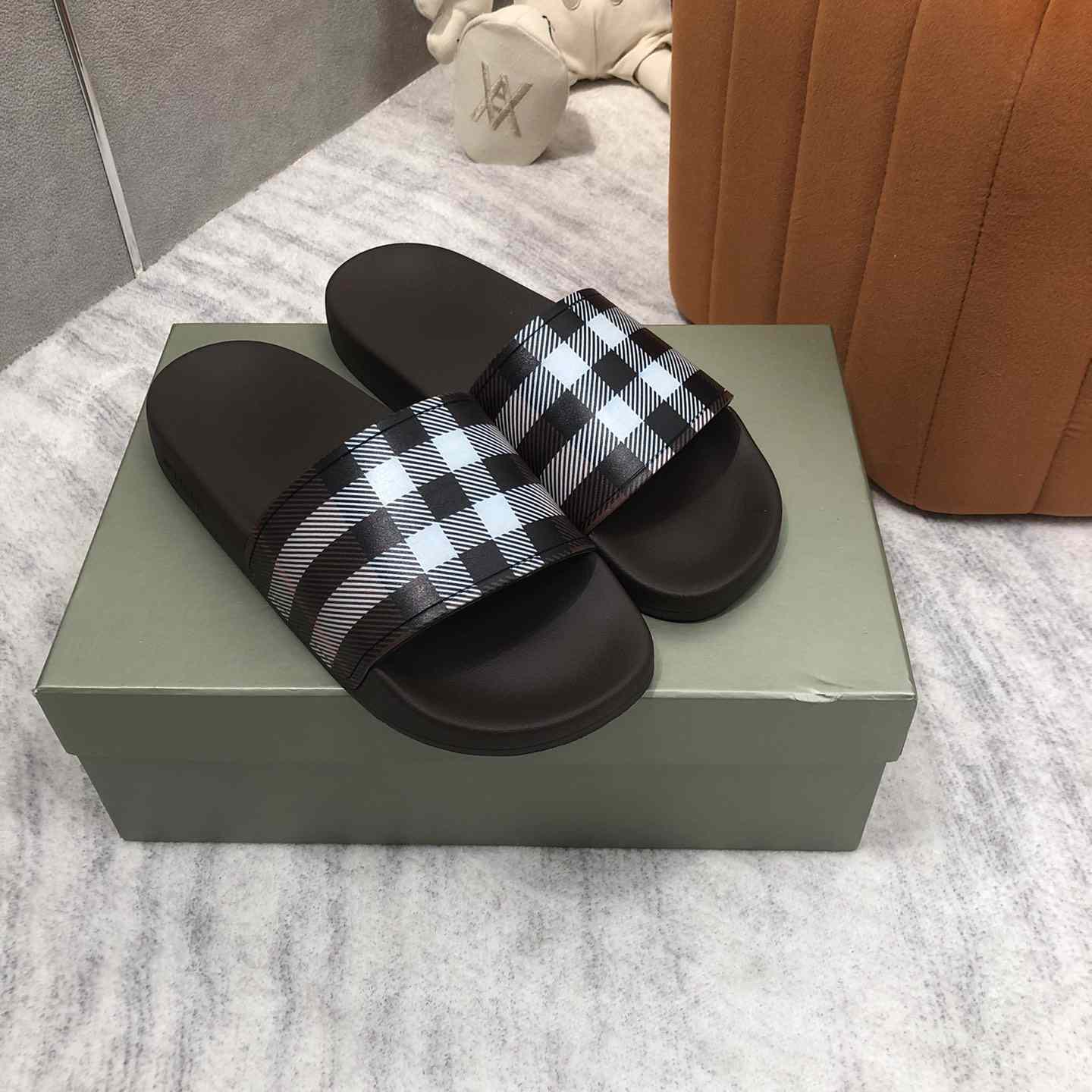 Burberry Check Print Slides - FashionPlug