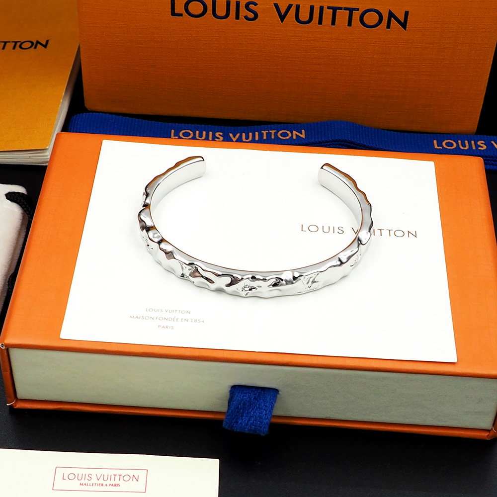 Louis Vuitton Monogram Jonc - FashionPlug
