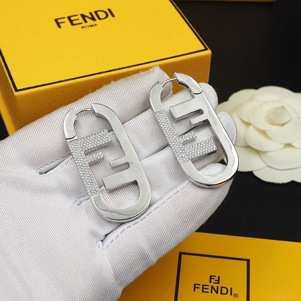 Fendi O’Lock Single Earring - FashionPlug