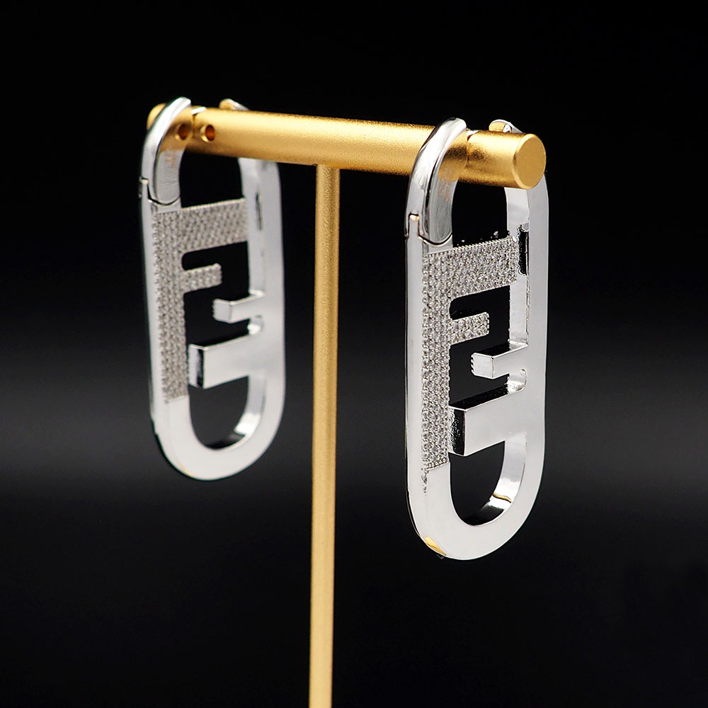 Fendi O’Lock Single Earring - FashionPlug
