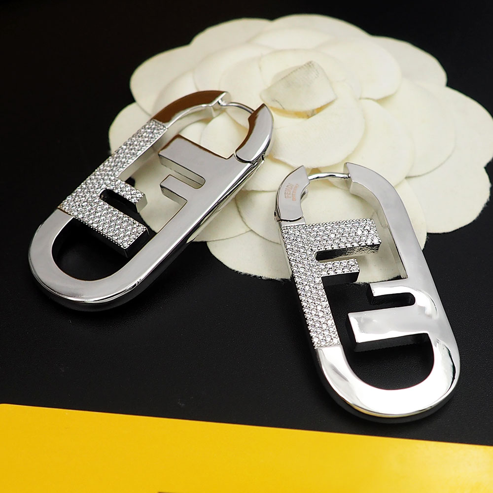 Fendi O’Lock Single Earring - FashionPlug