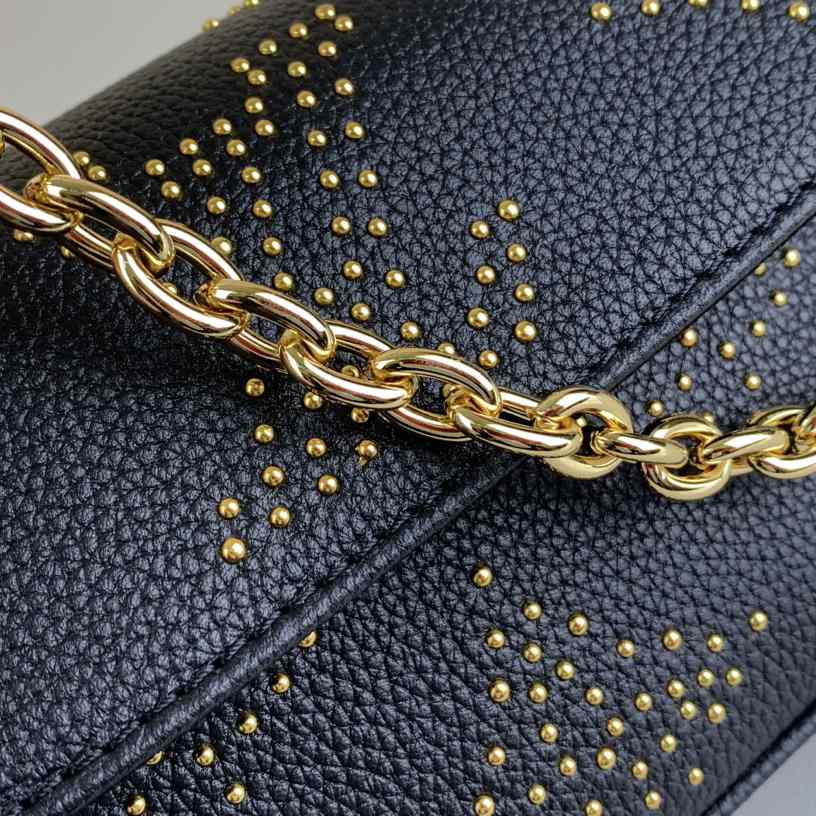 Louis Vuitton Wallet on Chain Ivy (23.5 x 12.0 x 4.3cm)  M82653 - FashionPlug