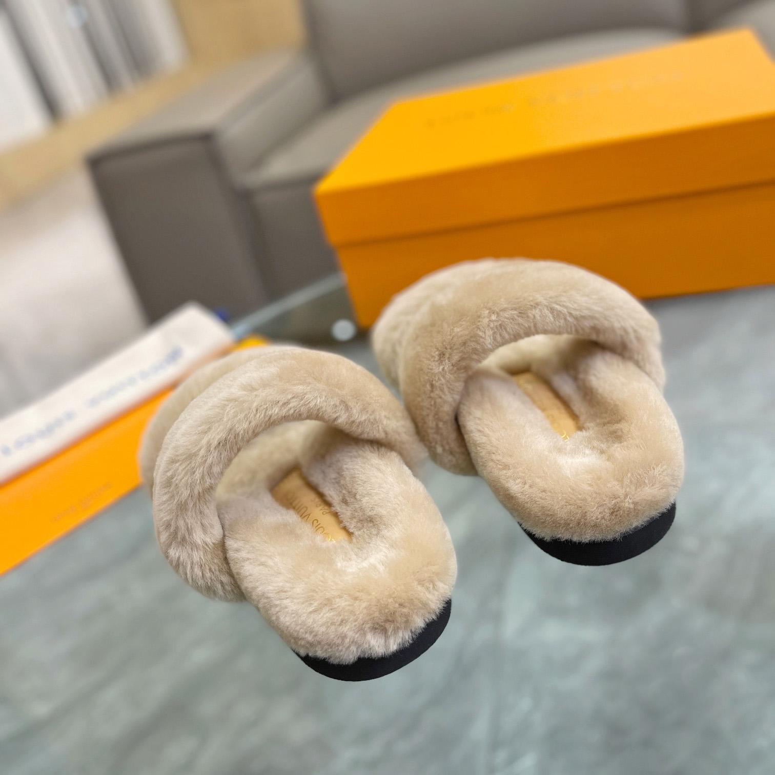 Louis Vuitton LV Sunset Comfort Flat Mule - FashionPlug