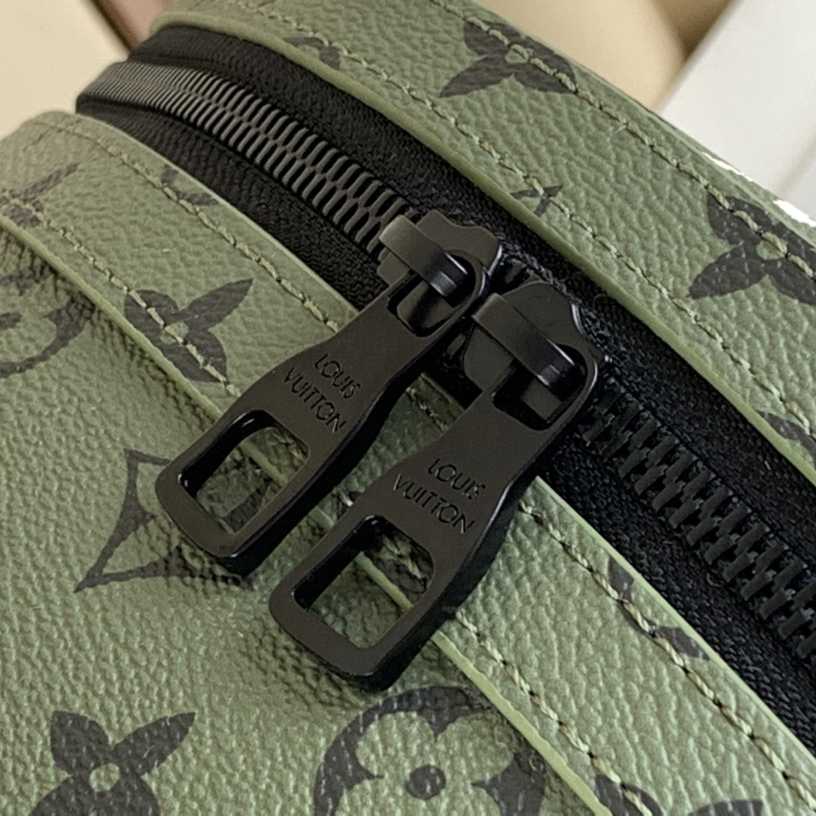 Louis Vuitton Discovery Backpack PM  (29*38*20cm)     M46802 - FashionPlug