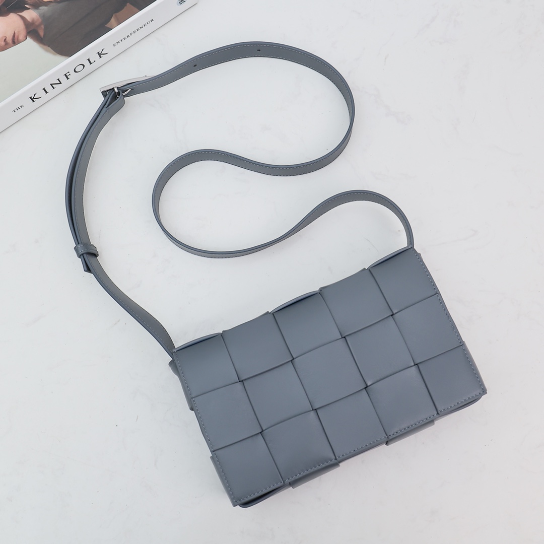 Bottega Veneta Cassette - FashionPlug