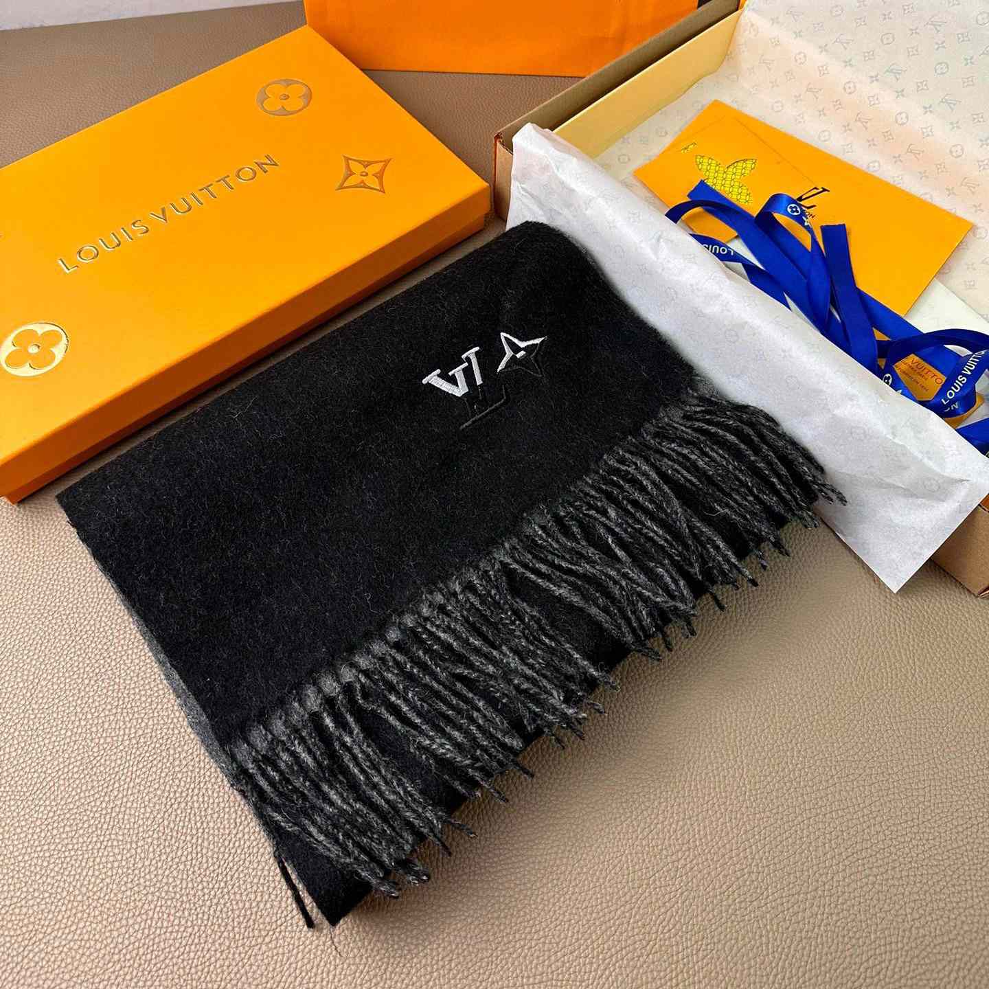 Louis Vitton LV Dual Scarf - FashionPlug