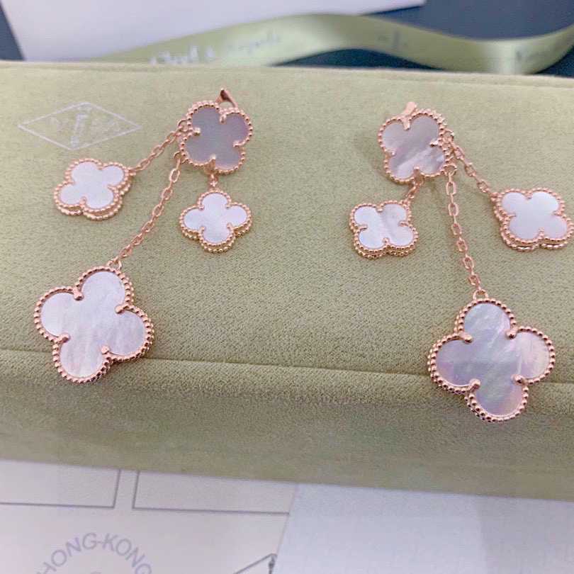 Van Cleef & Arpels Pure Alhambra Earstuds - FashionPlug
