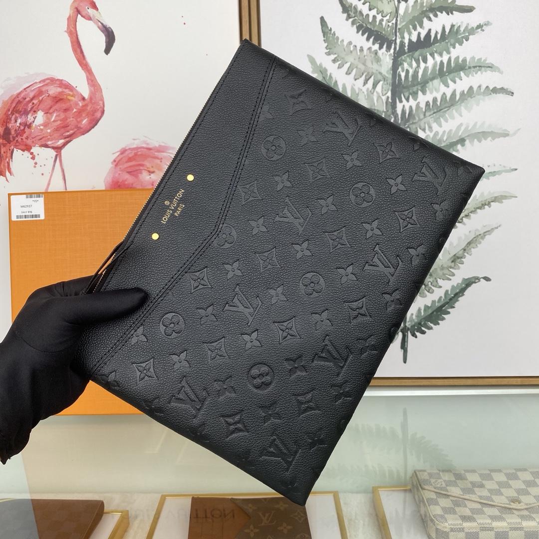Louis Vuitton Daily Pouch  (29.5 x 21x 1cm)  M62937 - FashionPlug