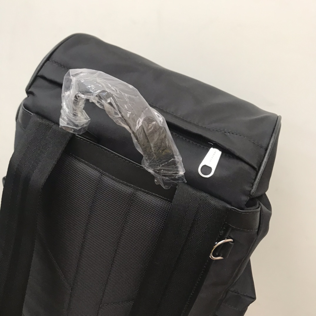 Burberry Murray Backpack - FashionPlug