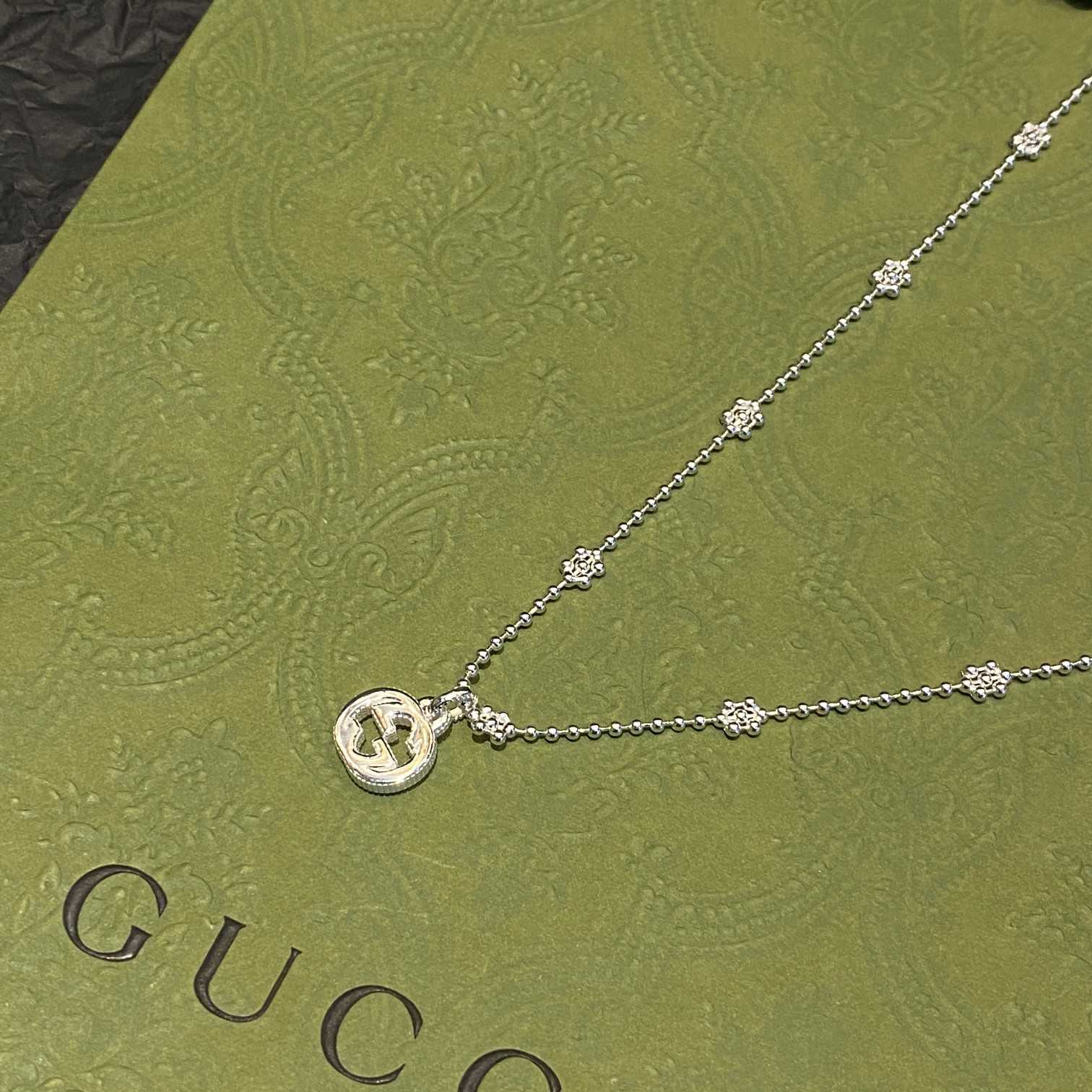 Gucci Interlocking G Necklace In Silver - FashionPlug