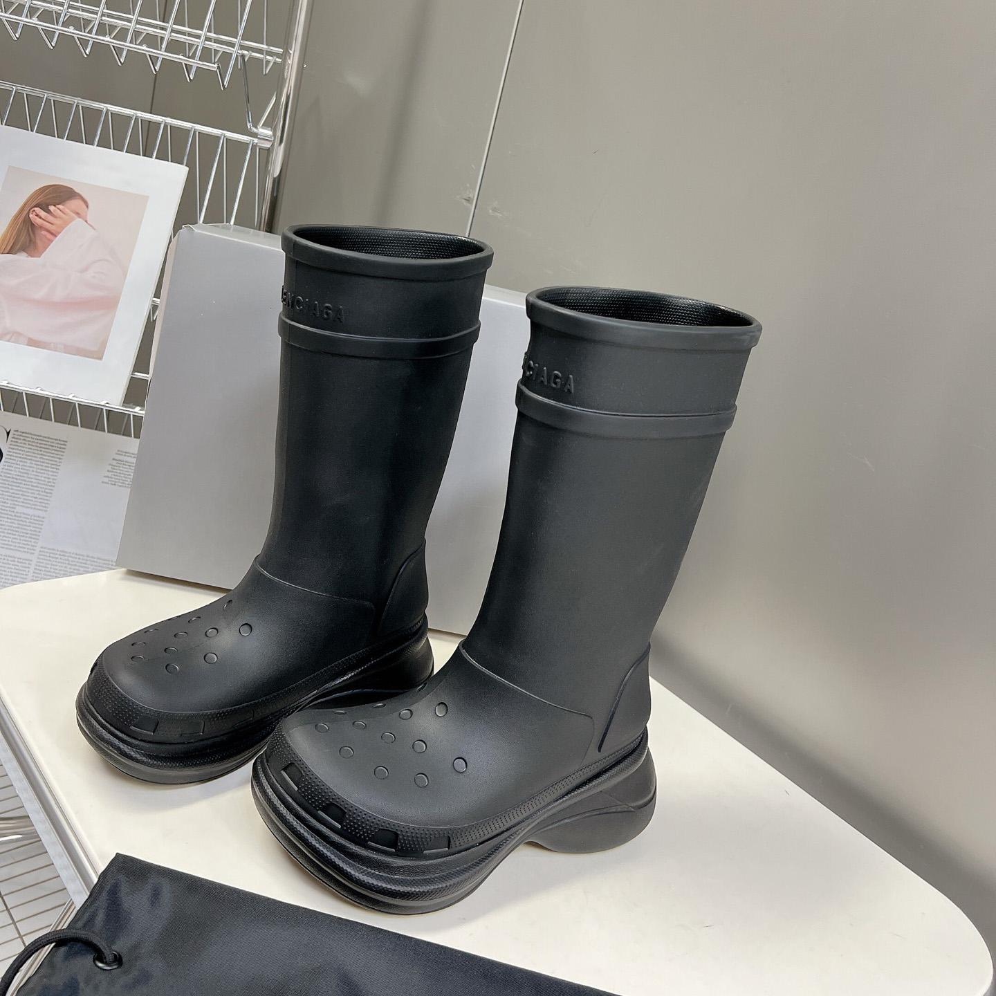 Balenciaga Crocs™ Boot In Black Rubber - FashionPlug
