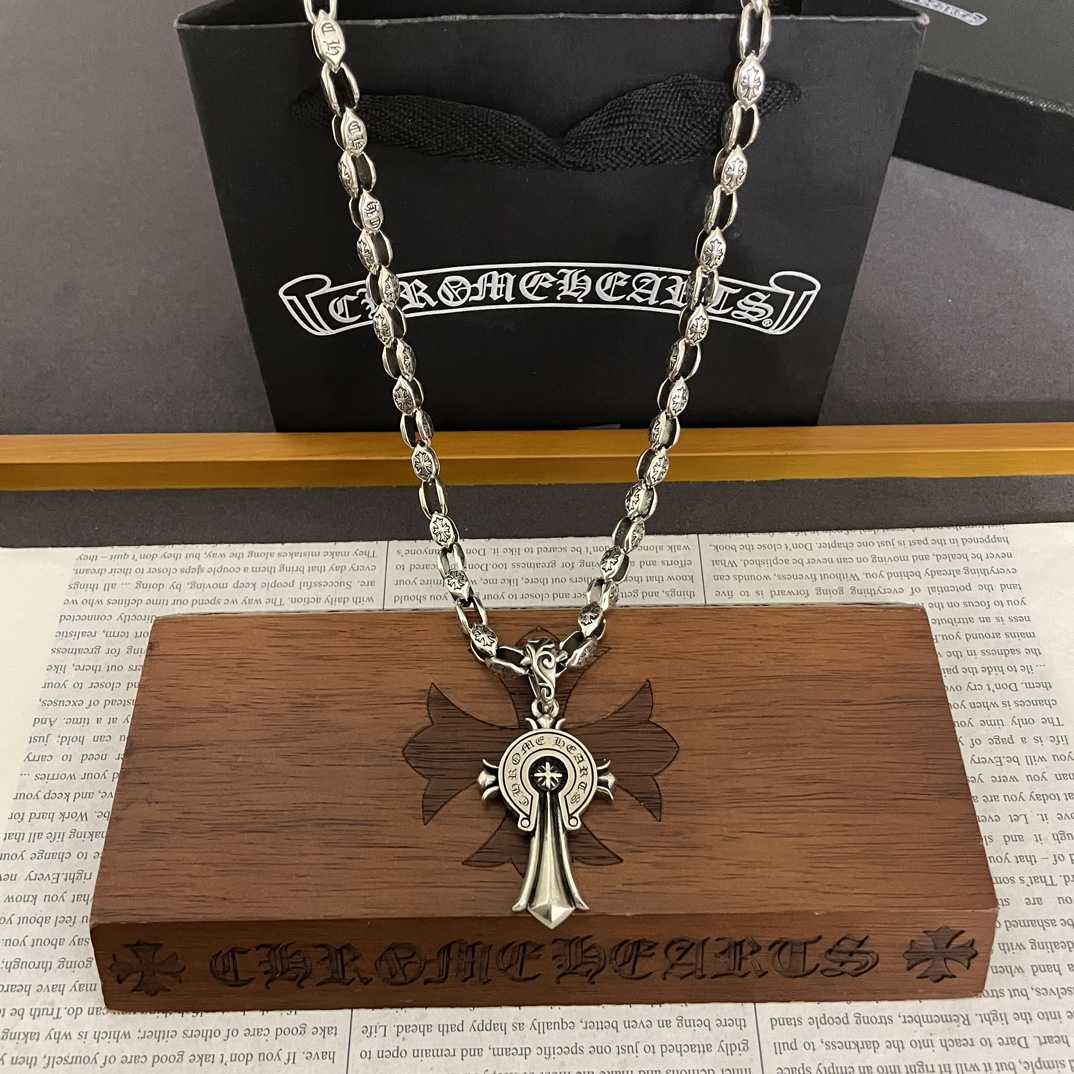 Chrome Heart Necklace   - FashionPlug