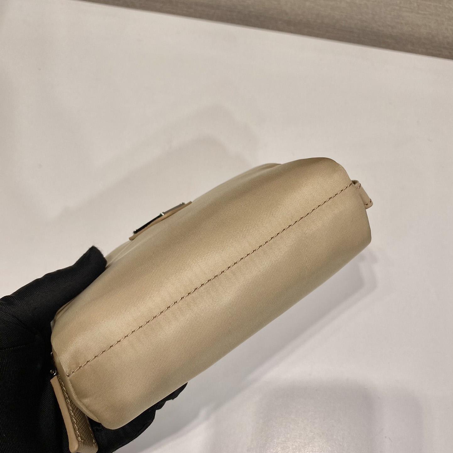 Prada Re-Nylon Necessaire - FashionPlug