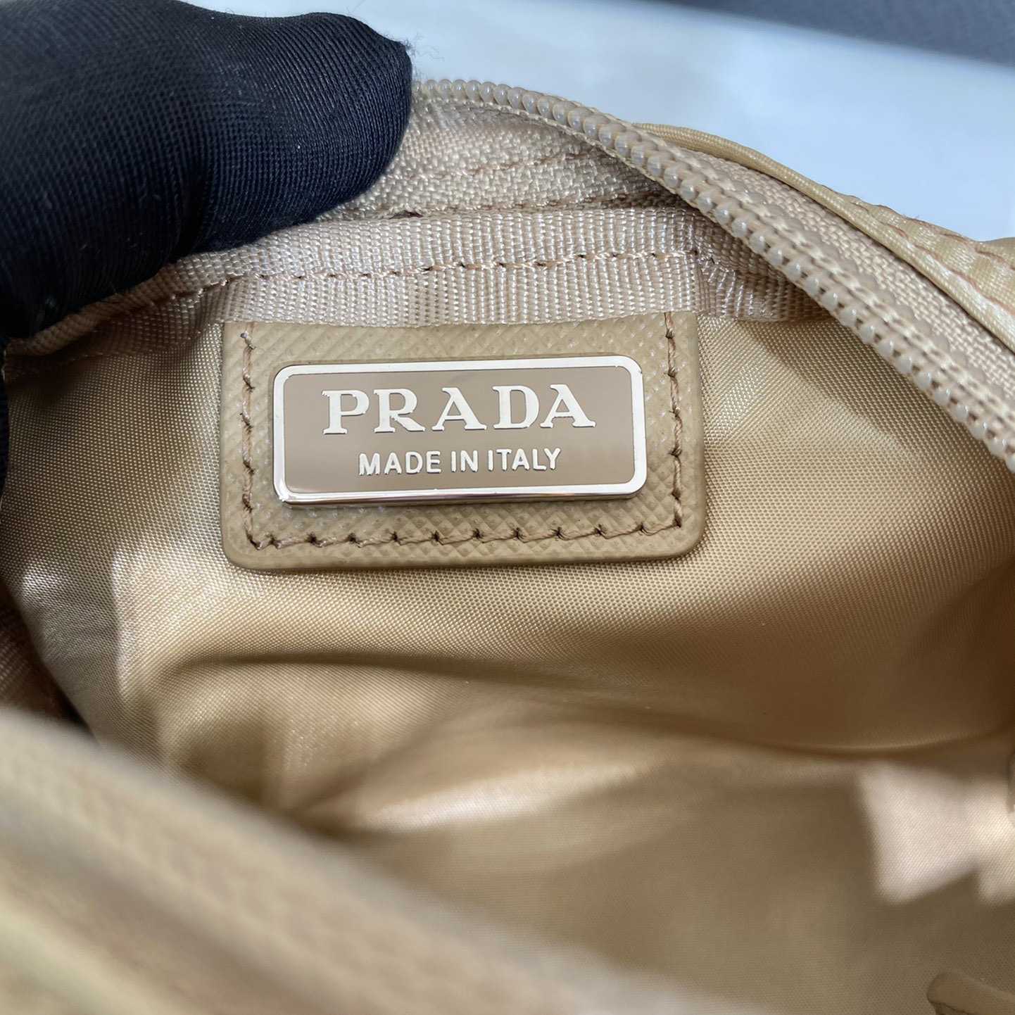 Prada Re-Nylon Necessaire - FashionPlug
