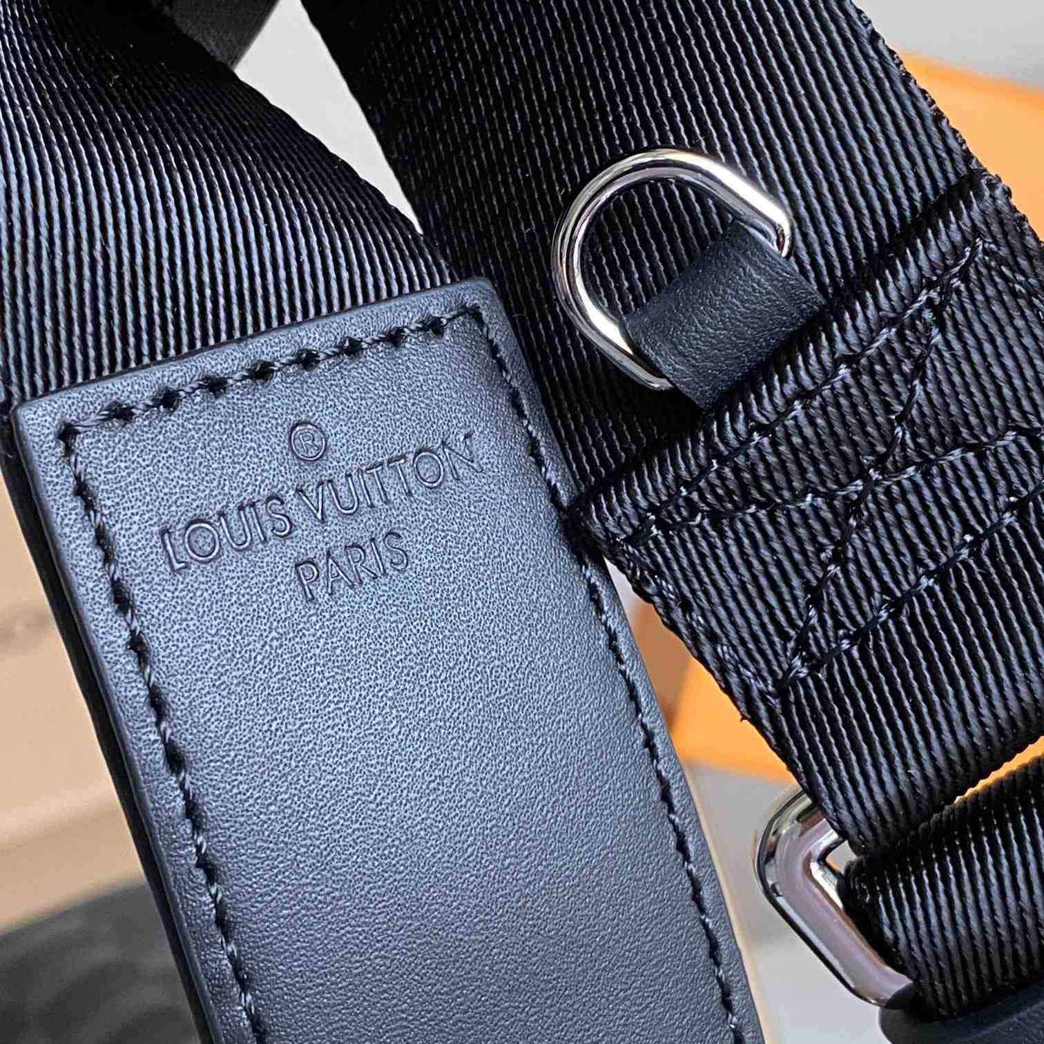 Louis Vuitton District PM (26 x 20 x 7cm)   N42711 - FashionPlug
