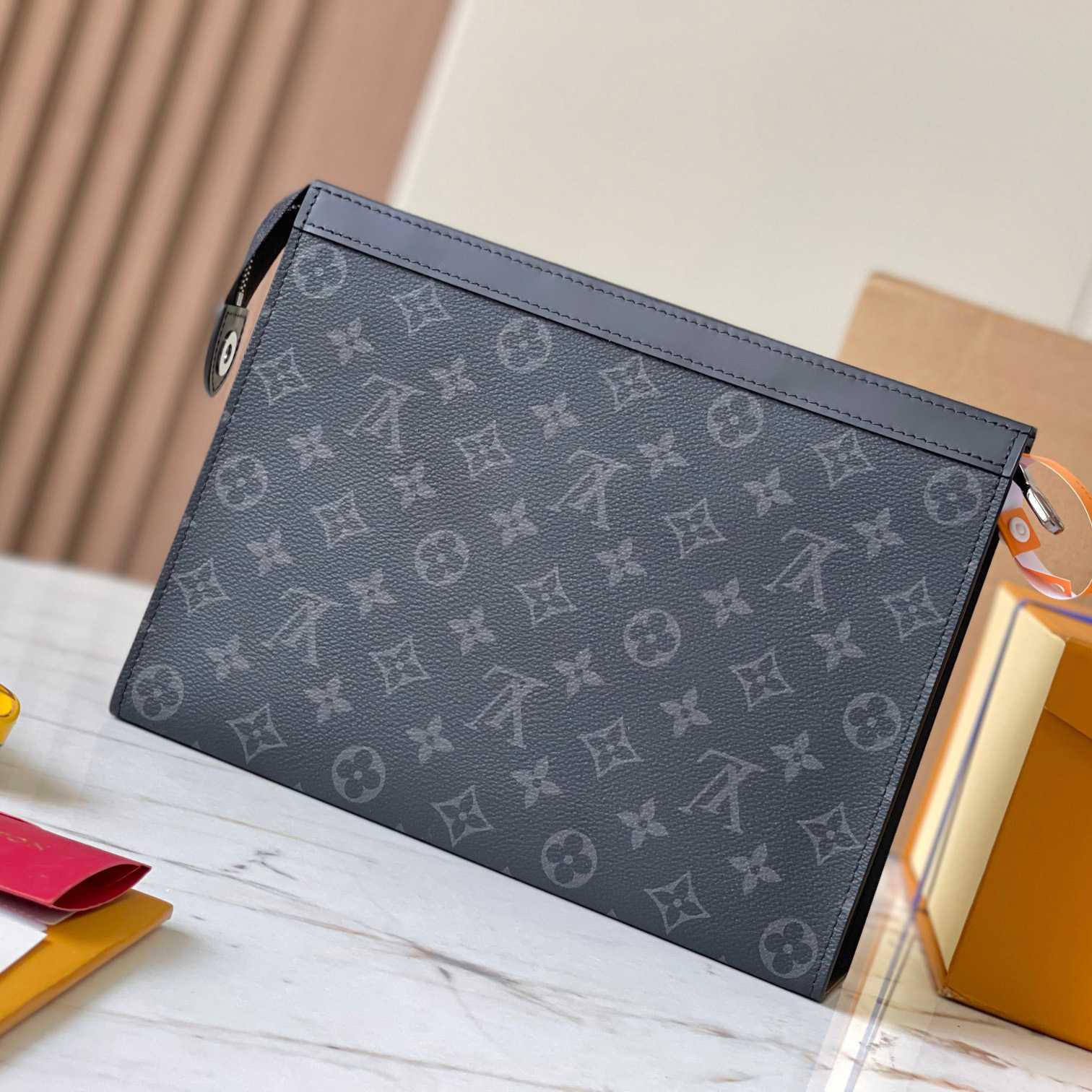 Louis Vuitton Pochette Voyage MM (26 x 20 x 5cm)   M61692 - FashionPlug