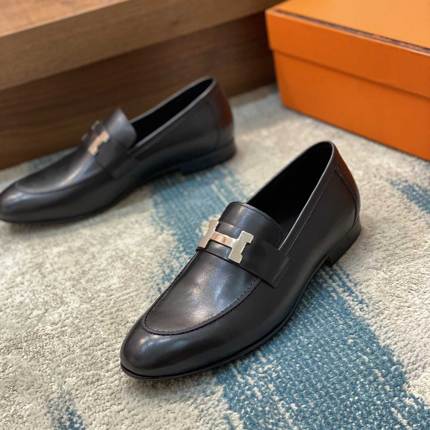 Hermes Paris Loafer - FashionPlug