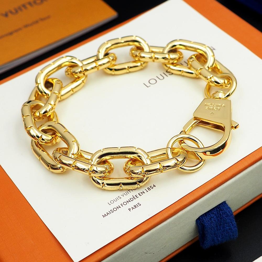 Louis Vuitto LV Crown Bracelet   M1052A - FashionPlug