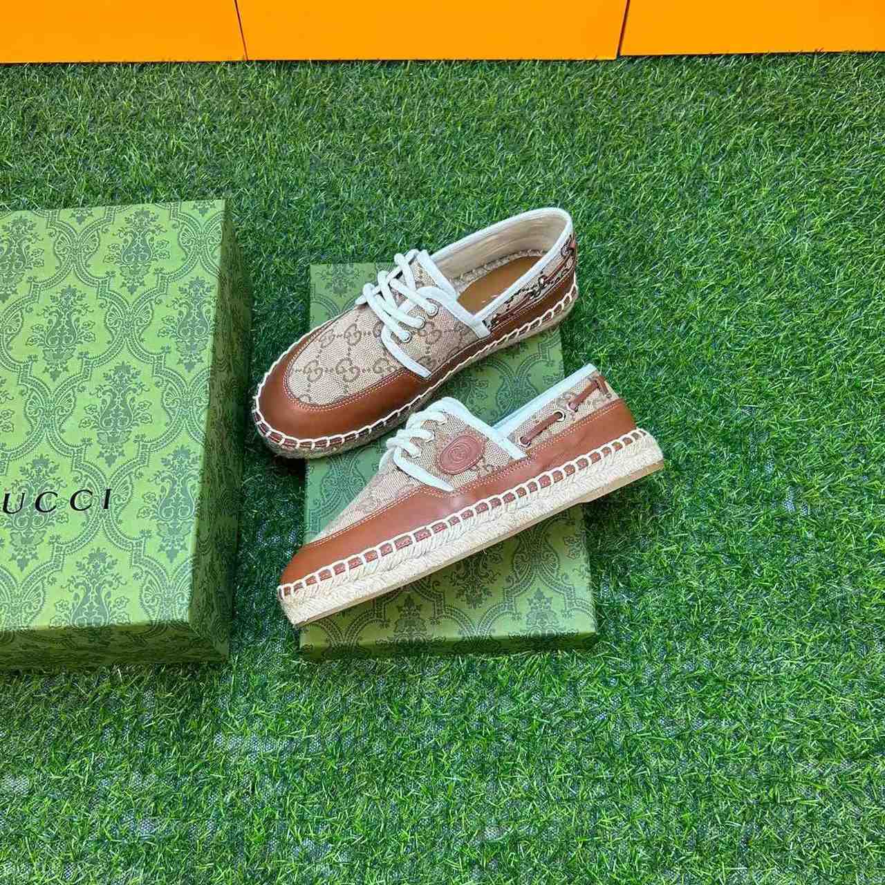 Gucci Lace-up GG Shoe - FashionPlug