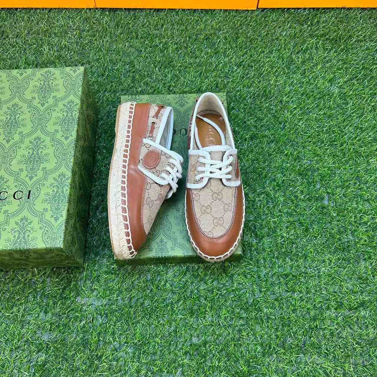 Gucci Lace-up GG Shoe - FashionPlug