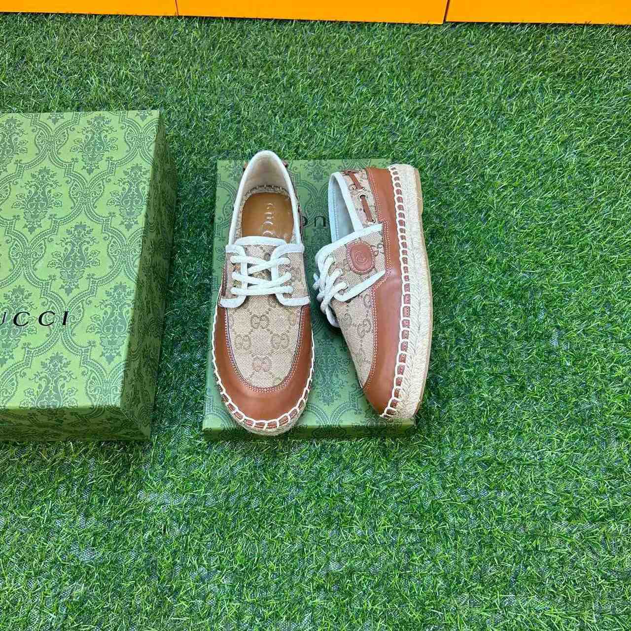 Gucci Lace-up GG Shoe - FashionPlug