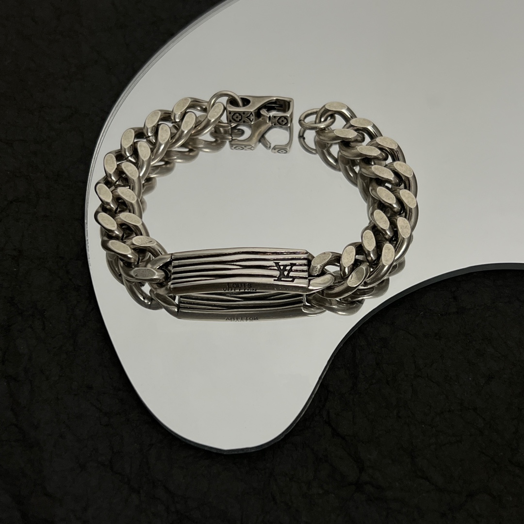 Louis Vuitton LV Epi Bracelet - FashionPlug