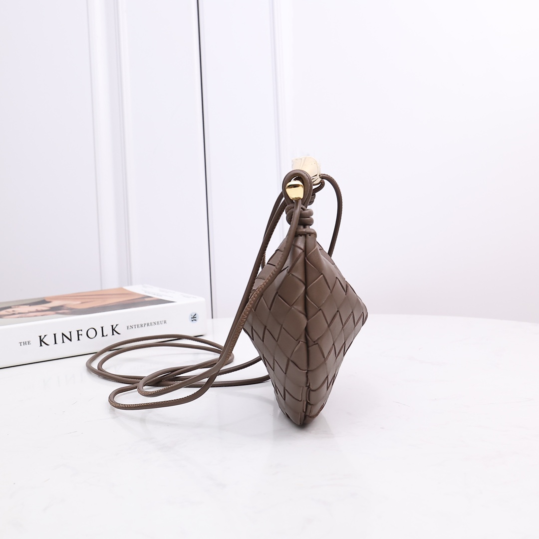 Bottega Veneta Mini Sardine - FashionPlug