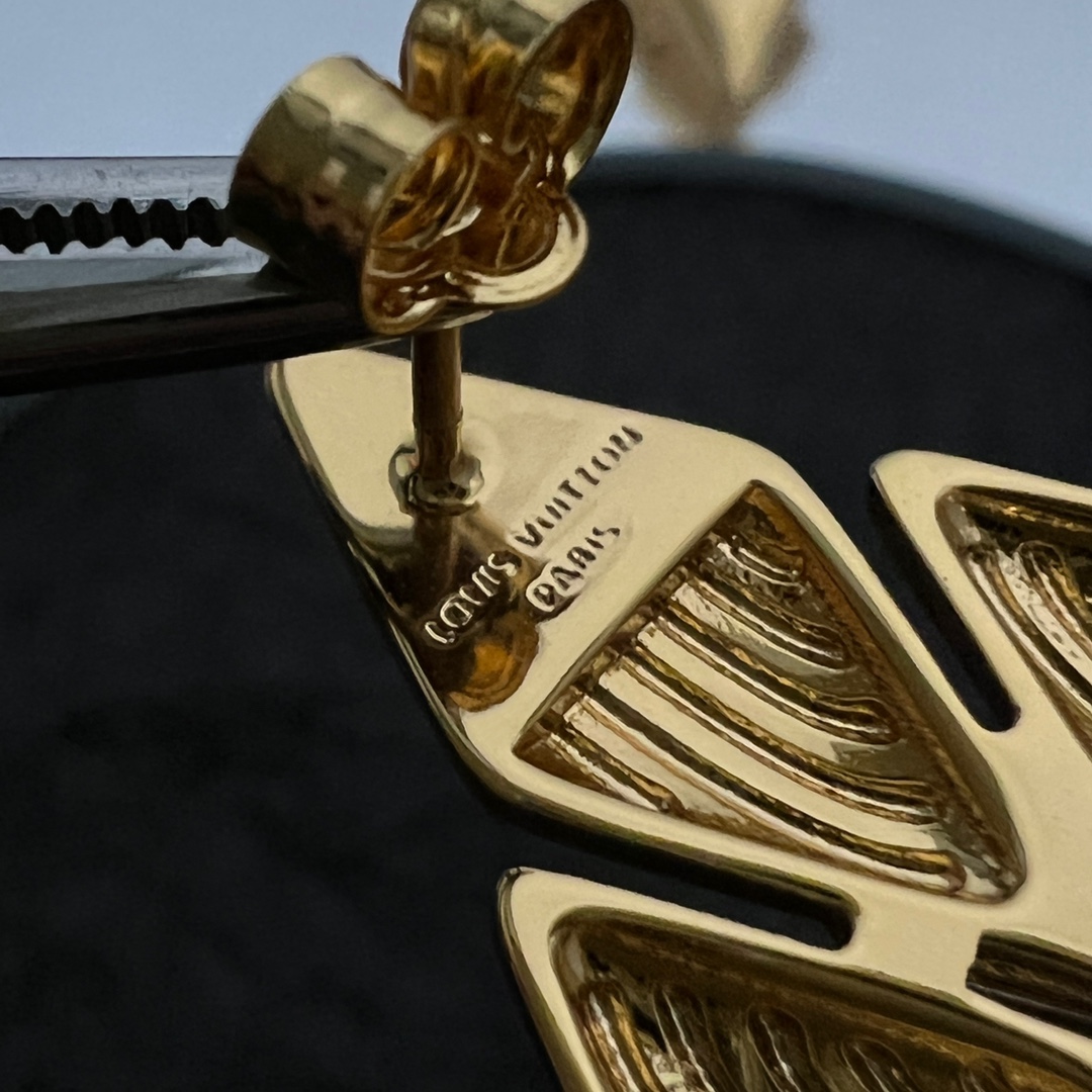 Louis Vuitton GO-14 Earrings - FashionPlug