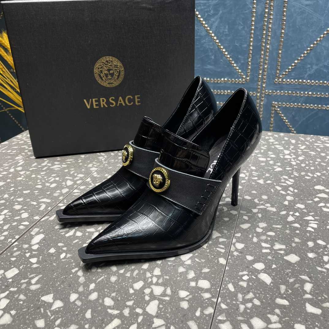 Versace Alia Pumps - FashionPlug